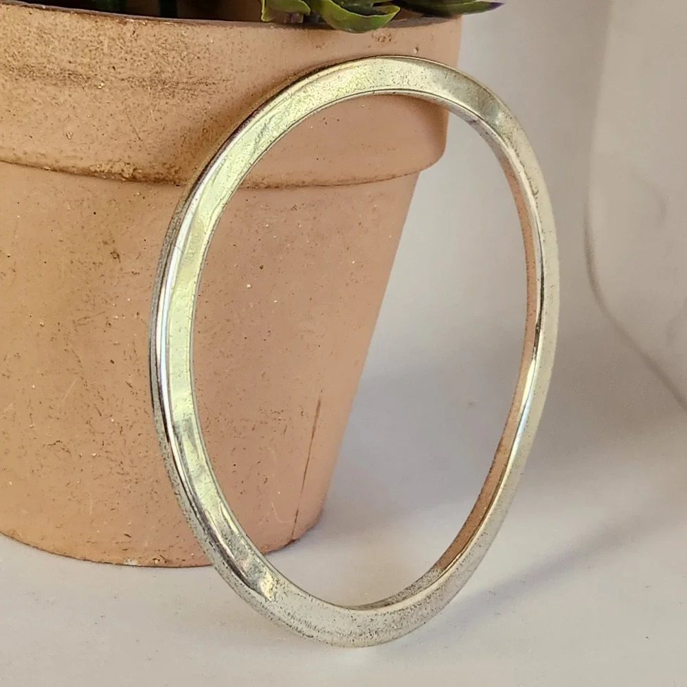 Silver Tone Minimalist Polished Round Slip On Bangle Bracelet Slim Stackable 2.5